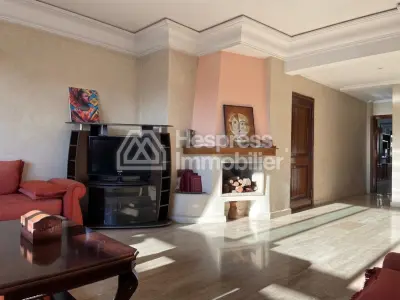 Very nice apartment Beauséjour / Bd Ghandi