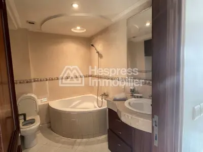 Very nice apartment Beauséjour / Bd Ghandi