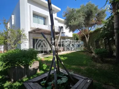 Très Belle villa Contemporaine à vendre VAL D'ANFA