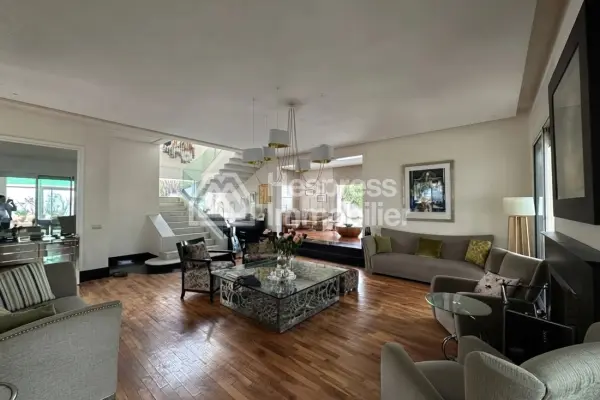 Très Belle villa Contemporaine à vendre VAL D'ANFA