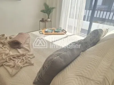 شقة استوديو مفروشة جديدة تمامًا للإيجار