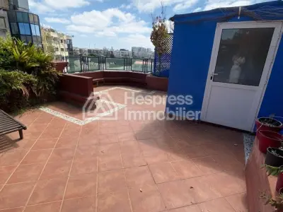شقة دوبلكس مفروشة رائعة للإيجار راسين