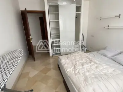 شقة دوبلكس مفروشة رائعة للإيجار راسين