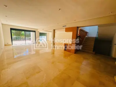 Superbe Villa à louer à La Palmeraie à BOUSKOURA