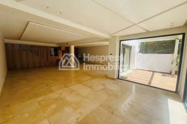 Superbe Villa à louer à La Palmeraie à BOUSKOURA