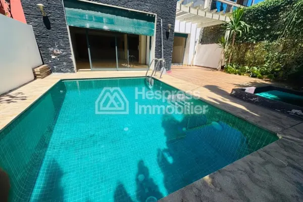 Superbe Villa à louer à La Palmeraie à BOUSKOURA