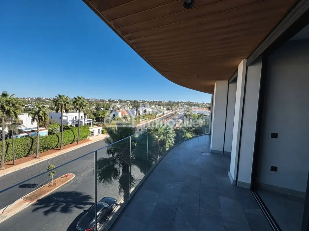 Beautiful apartment with SEA VIEW for rent Aïn Diab