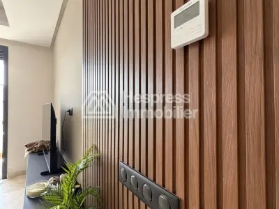 شقة مفروشة استثنائية للإيجار في مركز CFC