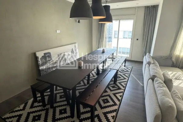 BEL Appartement VIDE à louer à RACINE