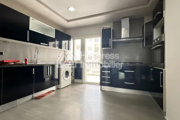 BEL Appartement VIDE à louer à RACINE