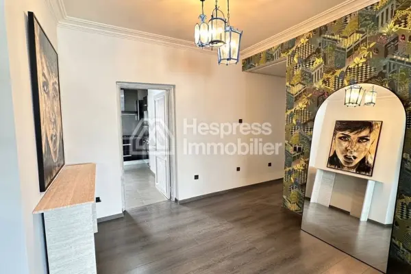 BEL Appartement VIDE à louer à RACINE