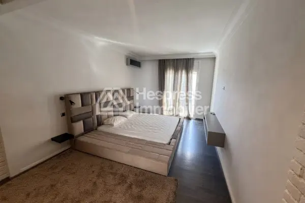 BEL Appartement VIDE à louer à RACINE