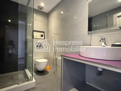 BEL Appartement VIDE à louer à RACINE