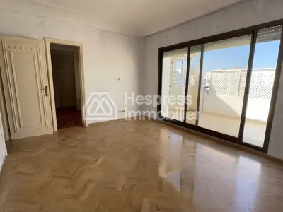 دوبلكس فاخر للإيجار راسين