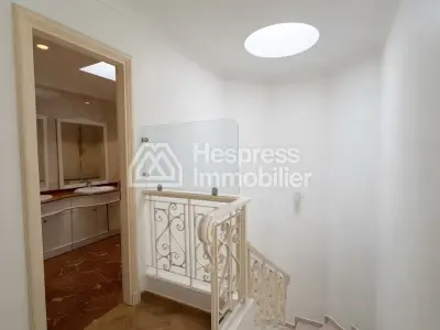 دوبلكس فاخر للإيجار راسين