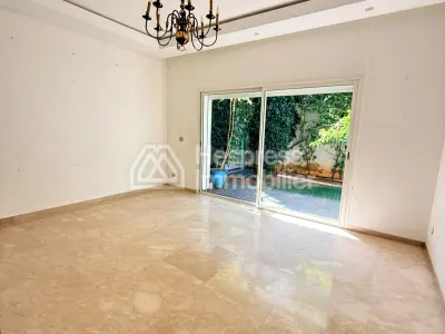 Beautiful villa with pool for rent