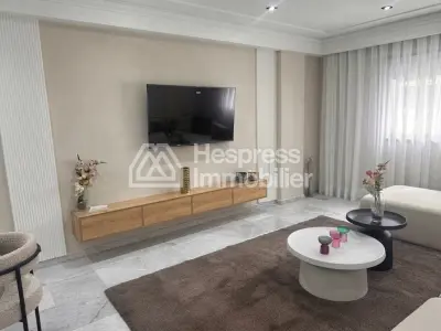 شقة استوديو مفروشة جميلة للإيجار بالمييه