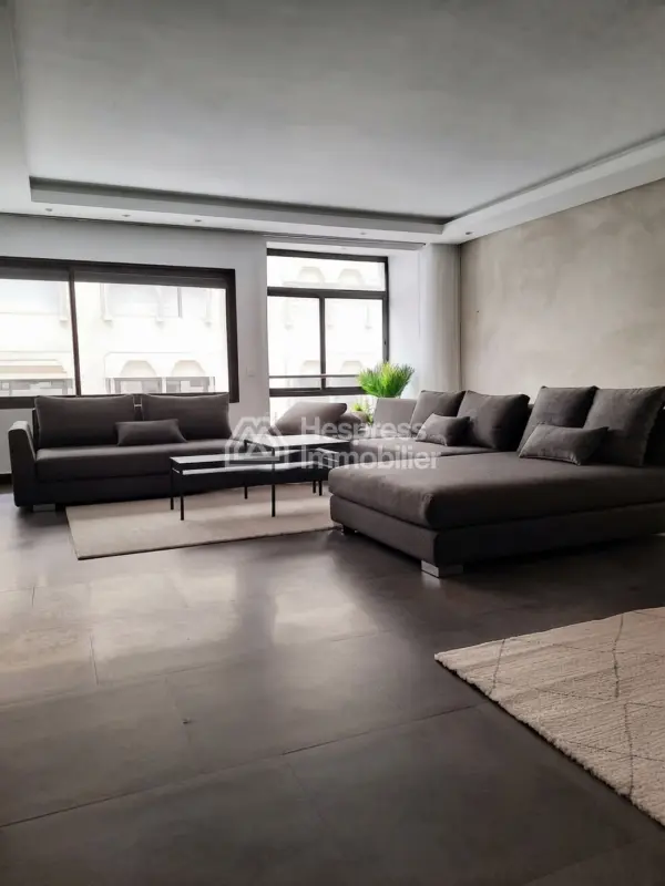 Beautiful furnished apartment for rent in the Golden Triangle.