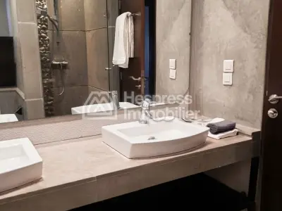 Beautiful furnished apartment for rent in the Golden Triangle.