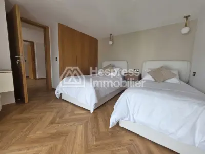 شقة دوبلكس مفروشة جميلة للإيجار بالمييه