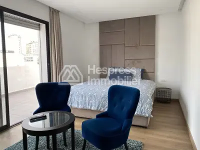 شقة دوبلكس مفروشة للإيجار راسين