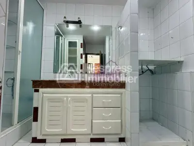Beautiful, bright, upper-floor apartment Hassan