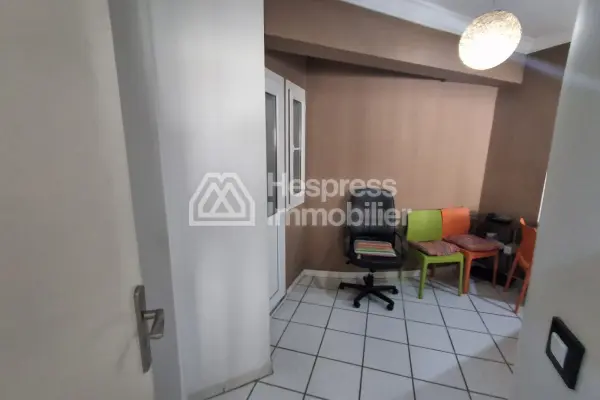 Office for sale in the Administratif district