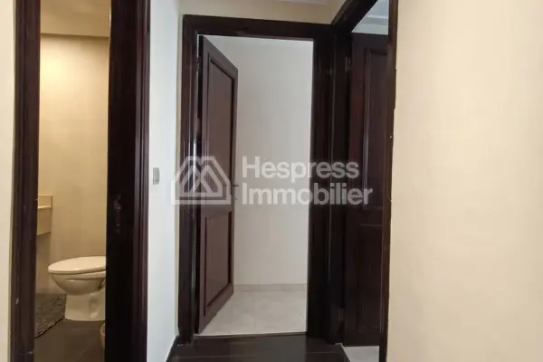 شقة جميلة للبيع غوتييه