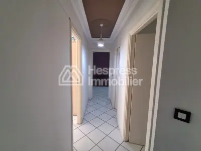 Office for sale in the Administratif district