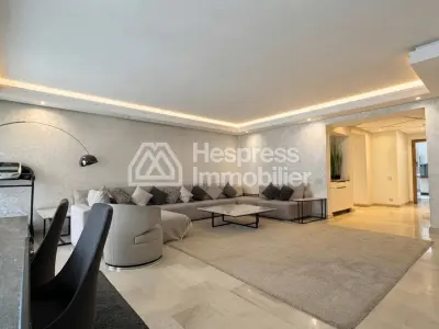Luxurious apartment for sale on Racine