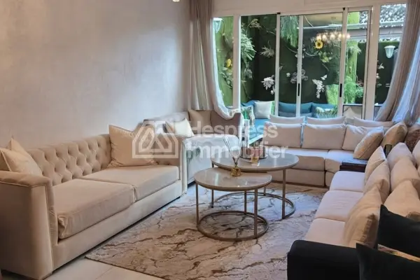 شقة جميلة للبيع في لاحجاجما، بورغندي