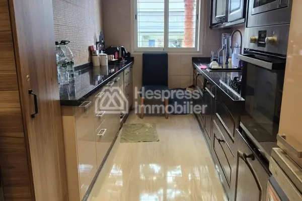 شقة جميلة للبيع في لاحجاجما، بورغندي
