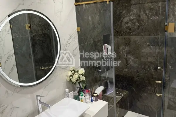 شقة جميلة للبيع في لاحجاجما، بورغندي
