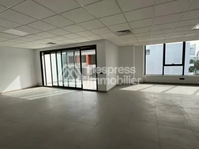 Beautiful office space for rent in a Breton farmhouse