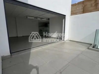 Beautiful office space for rent in a Breton farmhouse