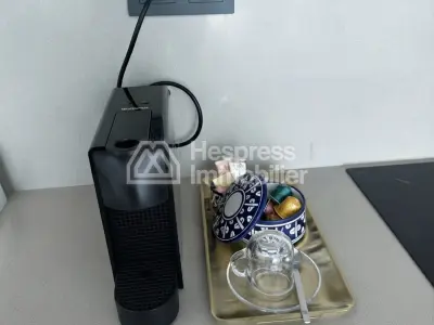 شقة استوديو مفروشة جميلة للإيجار الأميرات