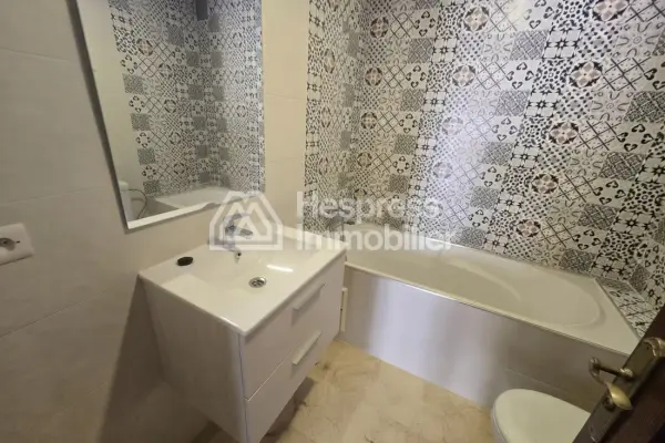 شقة جميلة للبيع في بالمييه