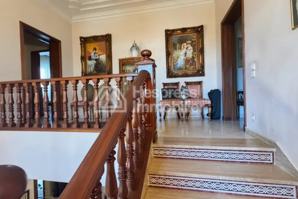 فيلا فاخرة للبيع في كاليفورنيا