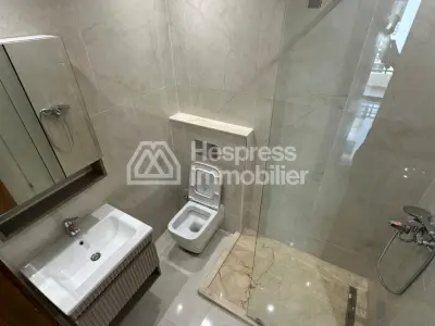 Bel appartement moderne de 91 m² en location