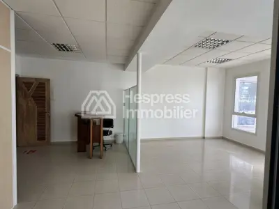 مساحات مكتبية للإيجار في شارع بير أنزاران