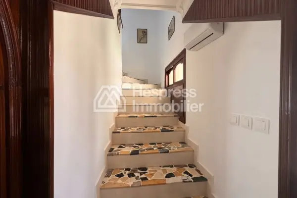 Belle villa à louer MEUBLÉE à JBEL KBIR TANGER