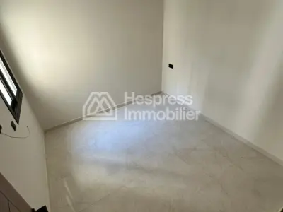 Bel appartement moderne de 91 m² en location