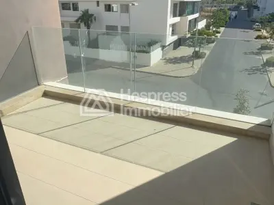 شقة جميلة للإيجار في سندباد