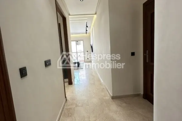 Superb furnished studio apartment for rent in Racine