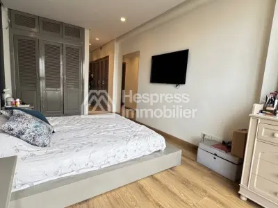 شقة جميلة للبيع بالمييه