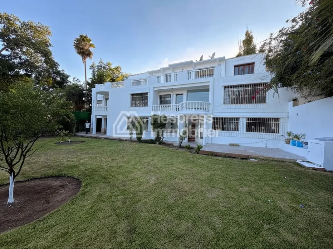 Belle Villa à louer JBEL KBIR TANGER