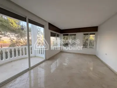 Belle Villa à louer JBEL KBIR TANGER