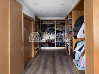 فيلا استثنائية للبيع في مجمع سكني دار بوعزة