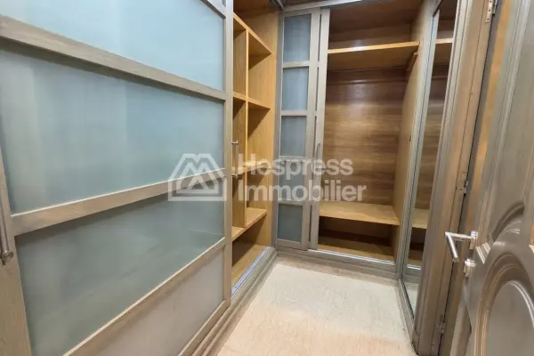 Beautiful apartment for sale in Racine
