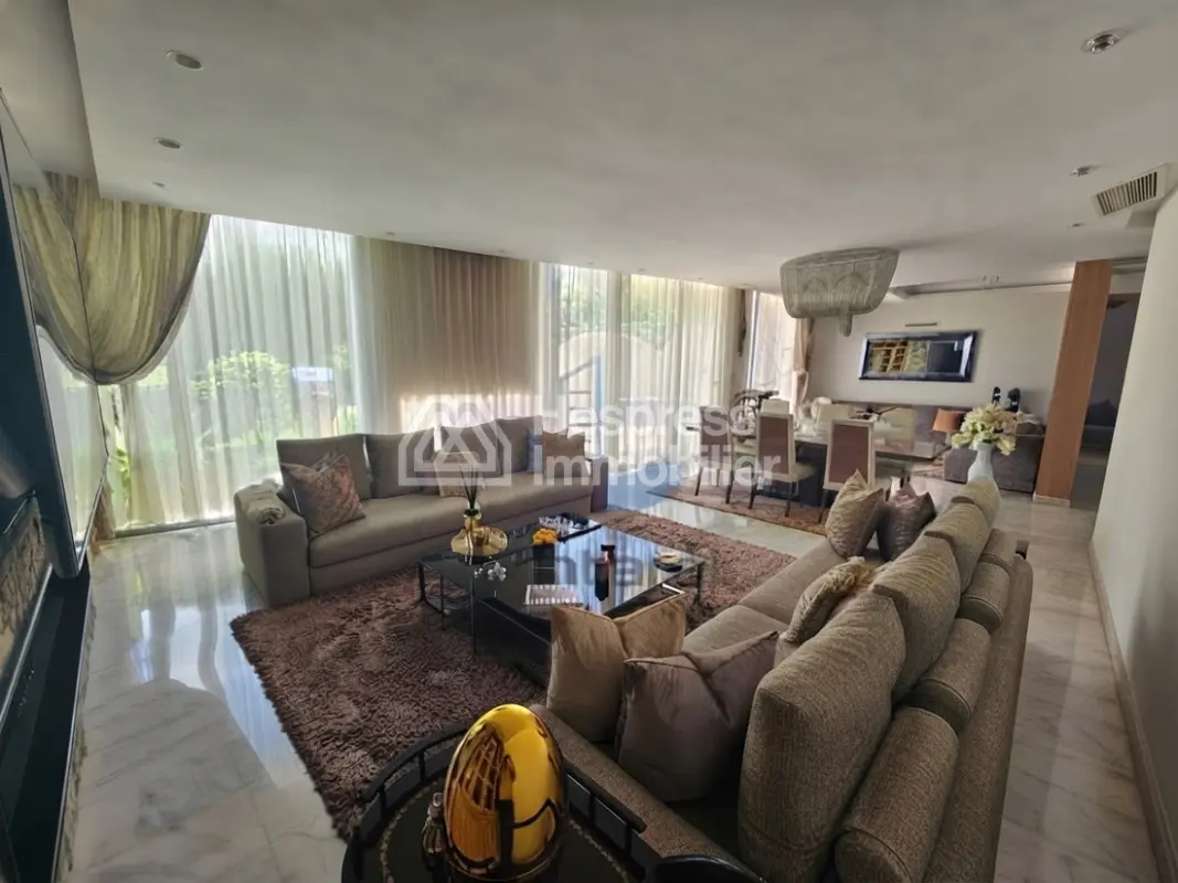 Luxurious villa for rent in Prestigia, Boiuskoura